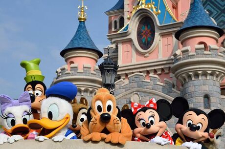 İzmir’den Direkt Sefer İle Paris & Disneyland Turu