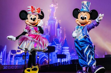 İzmir’den Direkt Sefer İle Paris & Disneyland Turu